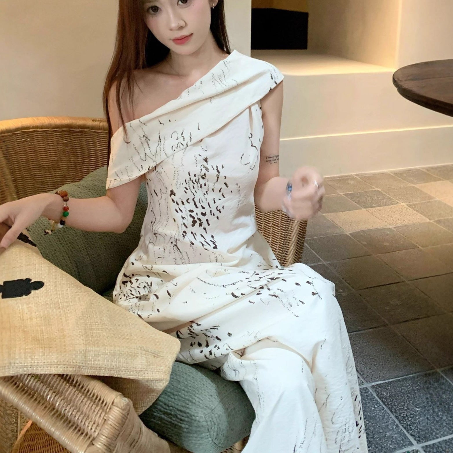 598477718-1